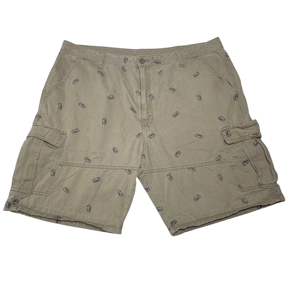 Wrangler Cargo Shorts Mens 42 Khaki Beer Can Print Cotton 60SFWK4 Novelty Summer